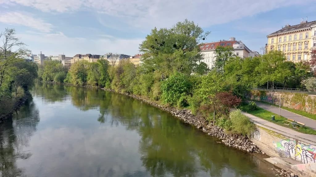 1-Zimmer-Wohnung mieten in Wien – 49 m², € 1.500 – Bild 2 von 22