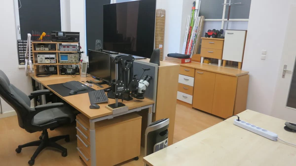 1-Zimmer-Gewerbeimmobilie mieten in Linz – 30 m², € 340 – Bild 2 von 4