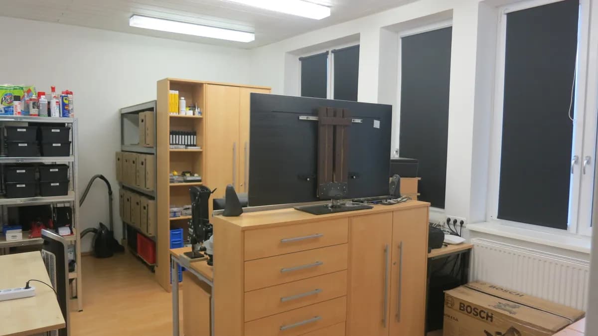 1-Zimmer-Gewerbeimmobilie mieten in Linz – 30 m², € 340 – Bild 3 von 4