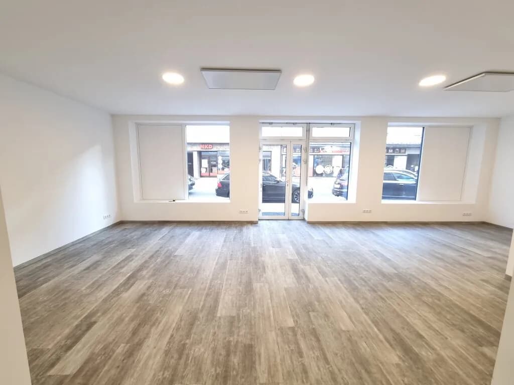 3-Zimmer-Gewerbeimmobilie kaufen in Salzburg Stadt – 70 m², € 310.000 – Bild 1 von 6