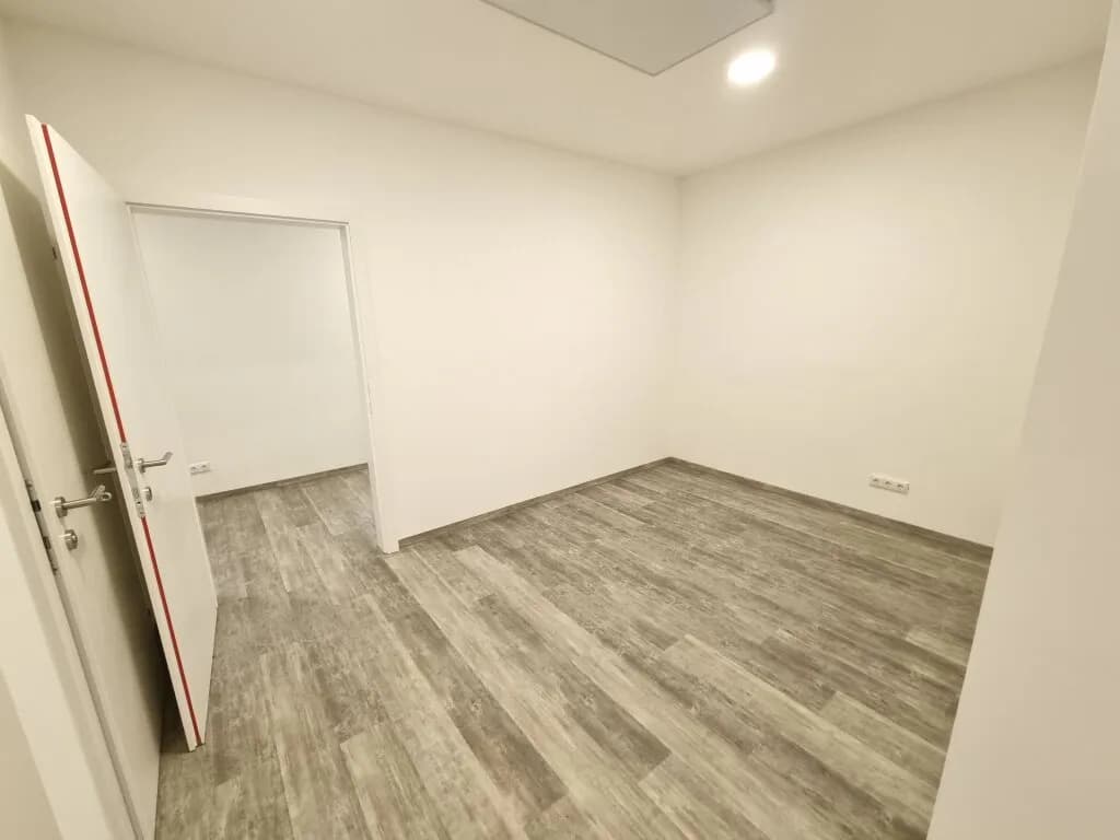 3-Zimmer-Gewerbeimmobilie kaufen in Salzburg Stadt – 70 m², € 310.000 – Bild 3 von 6