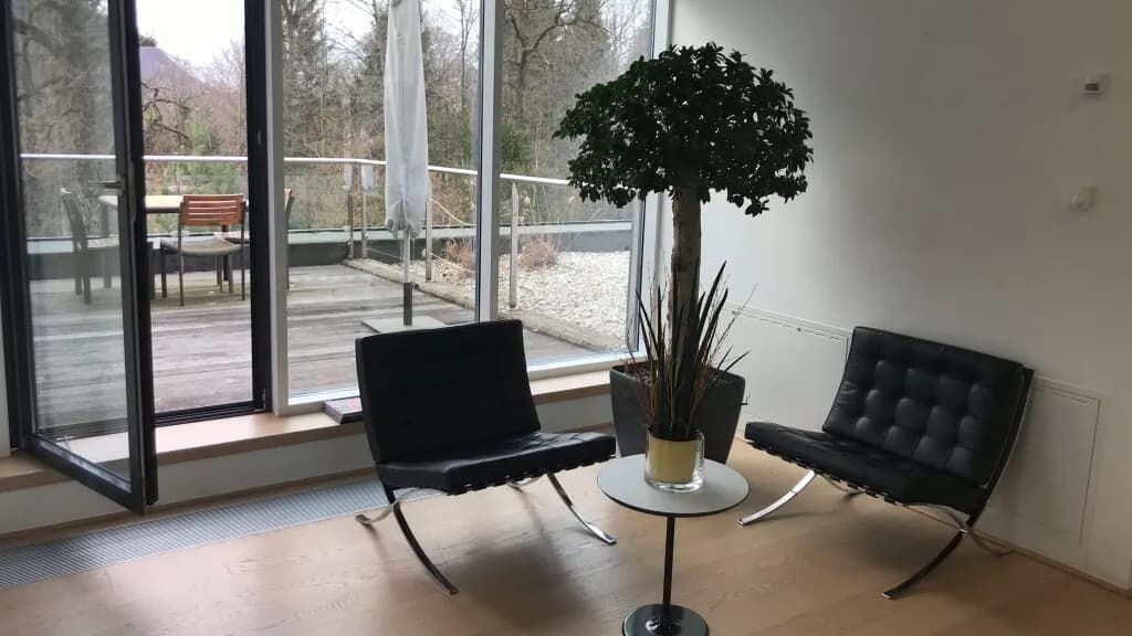 6-Zimmer-Gewerbeimmobilie mieten in Hallein – 251 m², € 4.864 – Bild 5 von 12