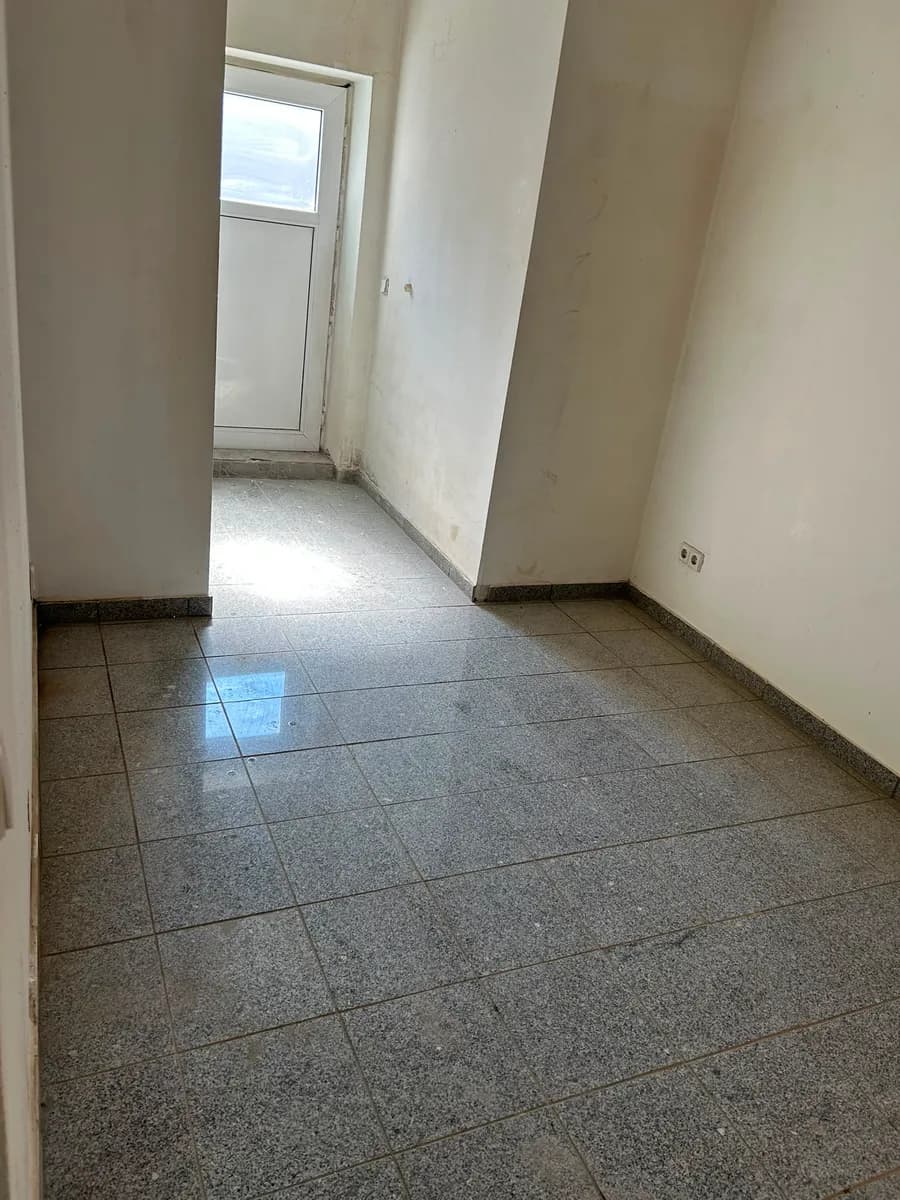 2-Zimmer-Wohnung kaufen in Baden – 55 m², € 95.000 – Bild 2 von 3