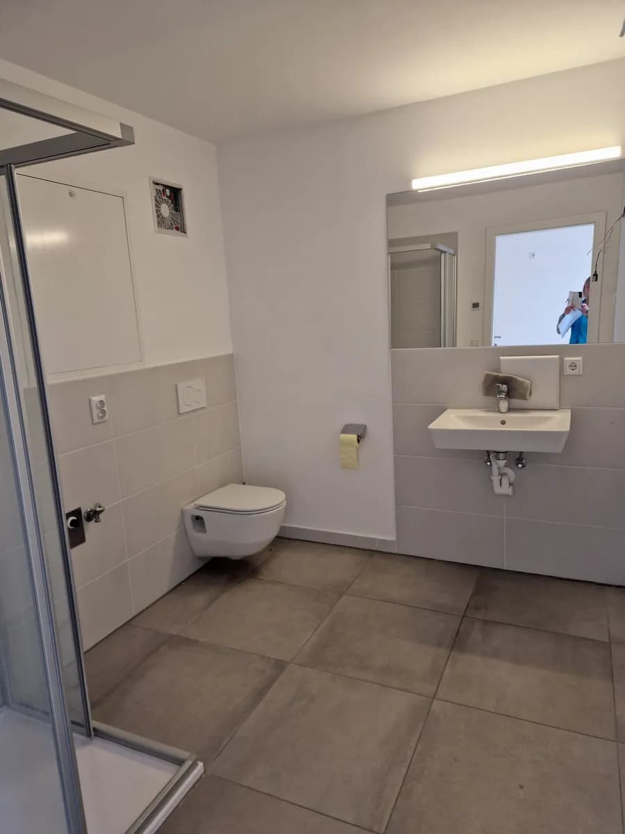 2-Zimmer-Wohnung mieten in Linz – 44 m², € 860 – Bild 3 von 5