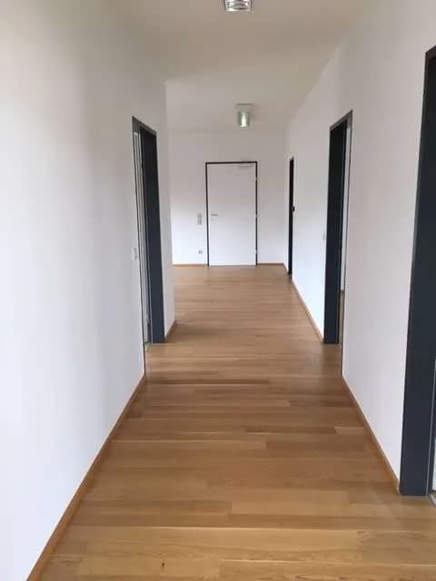 4-Zimmer-Gewerbeimmobilie mieten in Salzburg Stadt – 117 m², € 1.850 – Bild 3 von 6