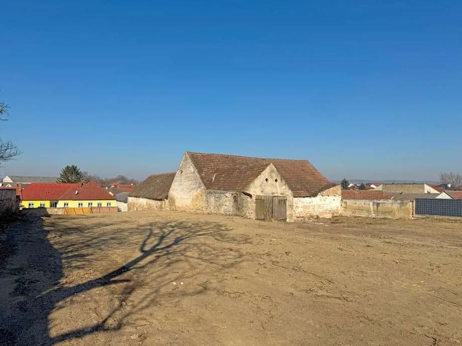 Grundstück kaufen in Korneuburg – 2 849 m², € 600.000 – Bild 3 von 12