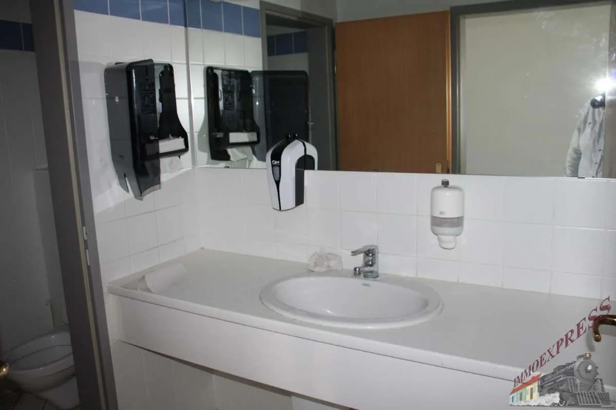 2-Zimmer-Gewerbeimmobilie mieten in Sankt Pölten – 33 m², € 330 – Bild 5 von 8