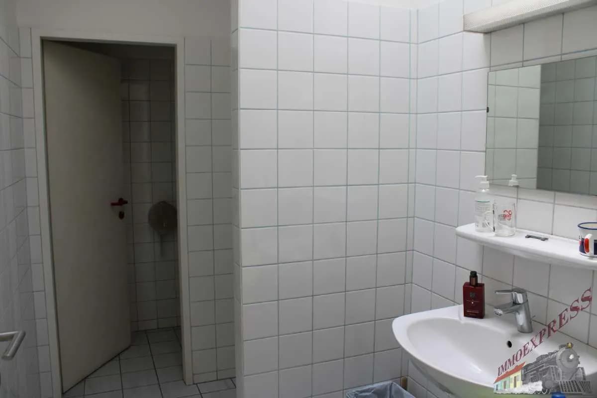 2-Zimmer-Gewerbeimmobilie mieten in Sankt Pölten – 31 m², € 310 – Bild 7 von 8