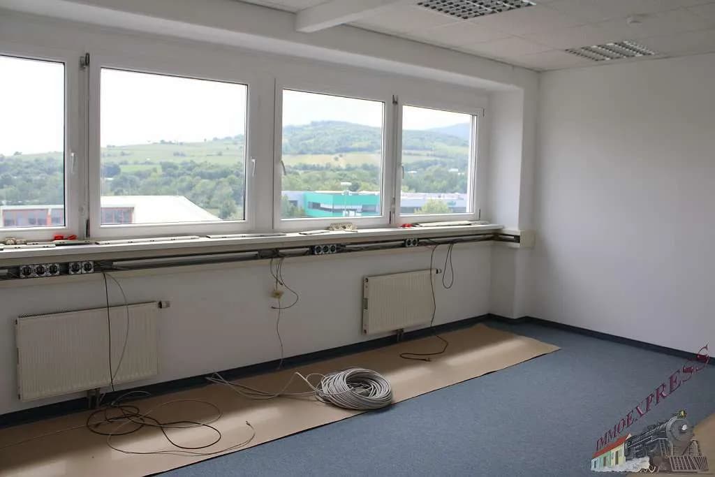 2-Zimmer-Gewerbeimmobilie mieten in Sankt Pölten – 33 m², € 419