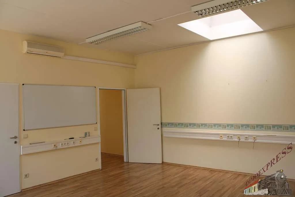 2-Zimmer-Gewerbeimmobilie mieten in Sankt Pölten – 130 m², € 1.300 – Bild 3 von 19