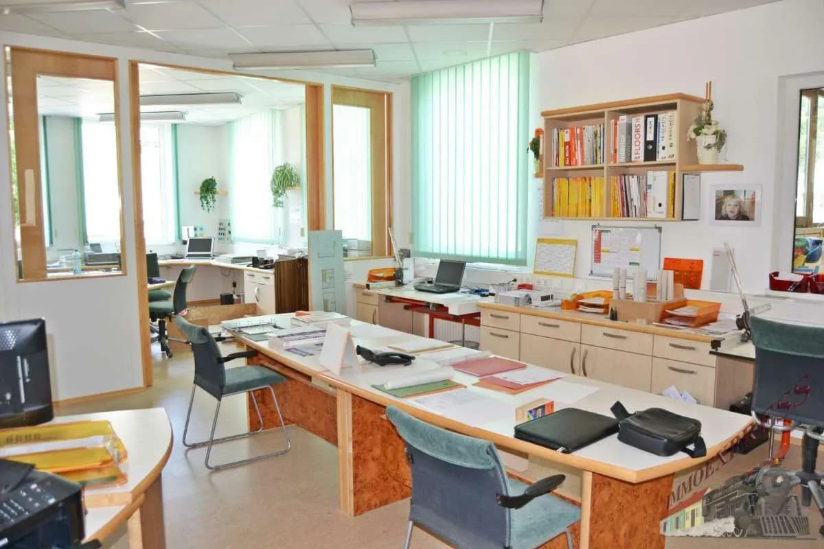 5-Zimmer-Gewerbeimmobilie mieten in Bruck an der Leitha – 168 m², € 1.502