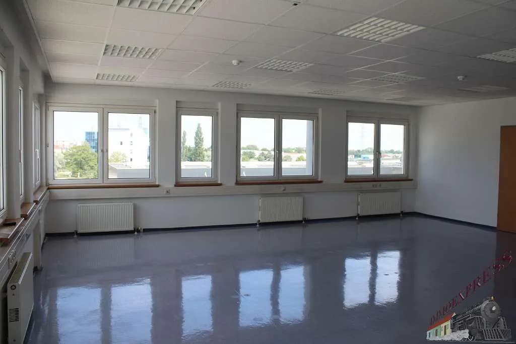 Gewerbeimmobilie mieten in Mödling – 270 m², € 2.835 – Bild 8 von 18