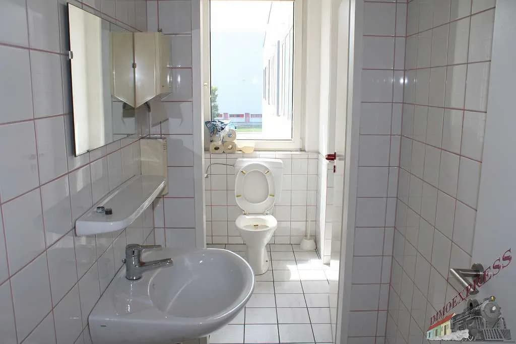 2-Zimmer-Gewerbeimmobilie mieten in Sankt Pölten – 60 m², € 600 – Bild 13 von 17