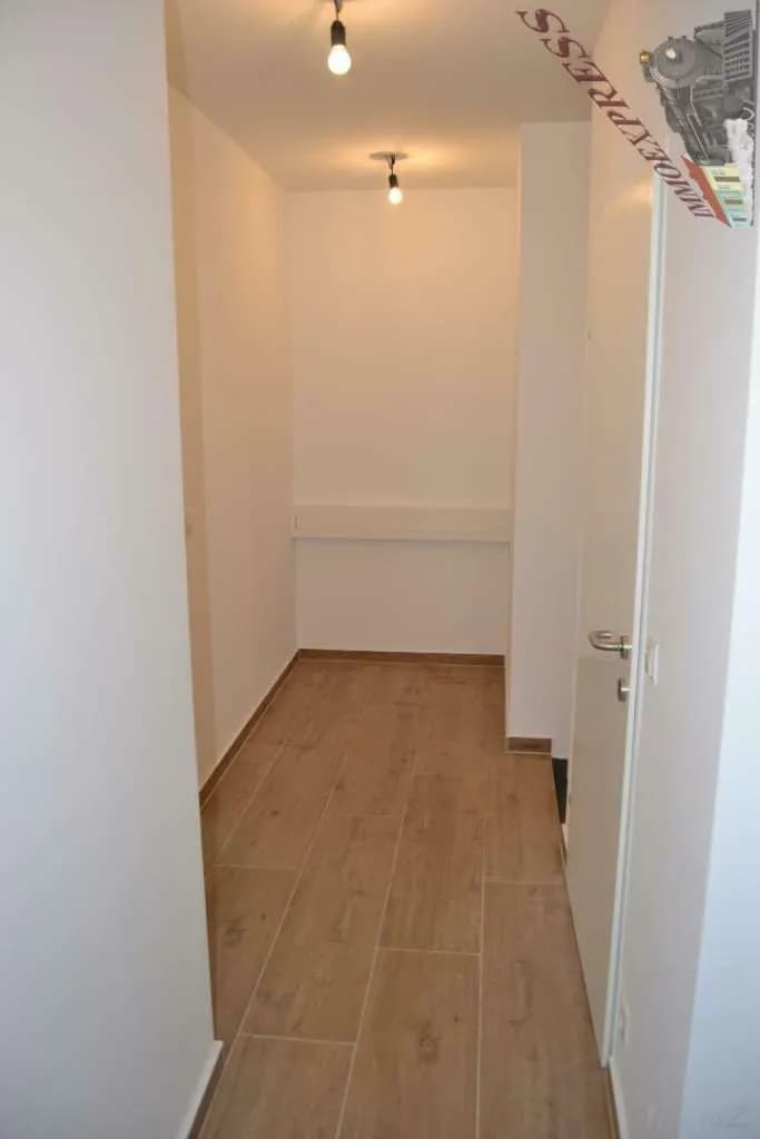 9-Zimmer-Gewerbeimmobilie mieten in Wien – 200 m², € 3.300 – Bild 9 von 24