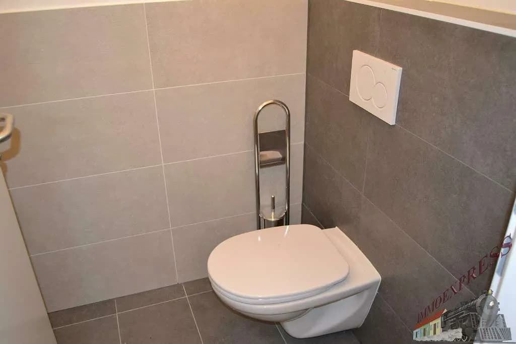 9-Zimmer-Gewerbeimmobilie mieten in Wien – 200 m², € 3.300 – Bild 15 von 24