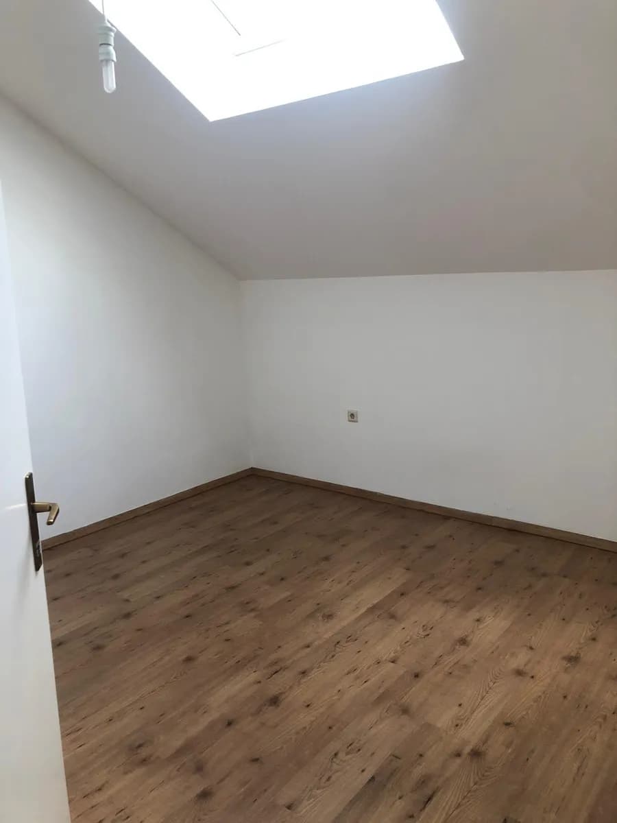 3-Zimmer-Wohnung mieten in Linz – 63 m², € 900 – Bild 3 von 8