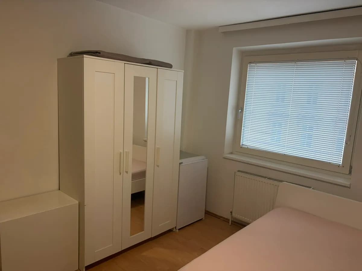 1-Zimmer-Wohnung mieten in Wien – 12 m², € 400 – Bild 2 von 11