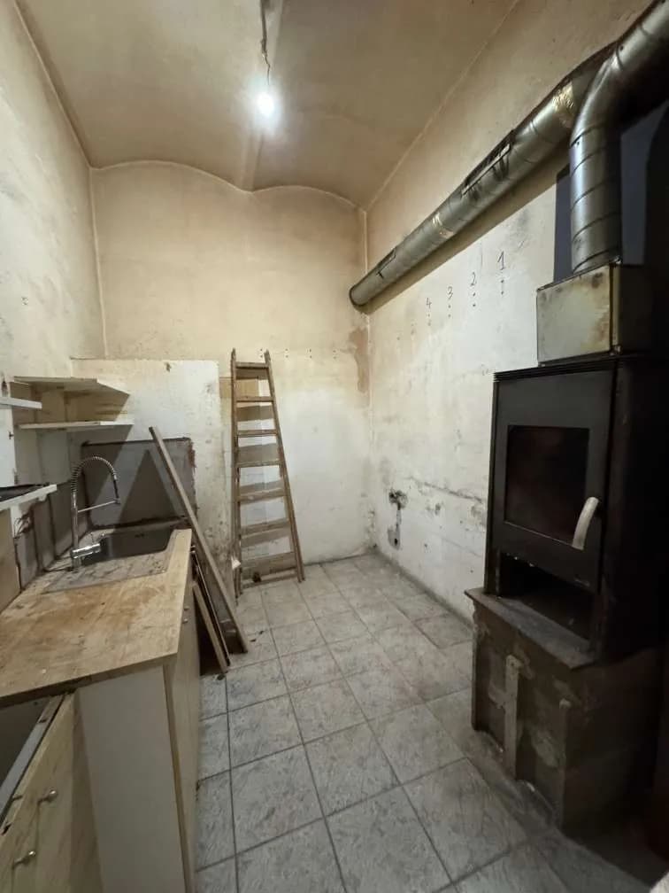 8-Zimmer-Gewerbeimmobilie mieten in Wien – 245 m², € 1.100 – Bild 16 von 48