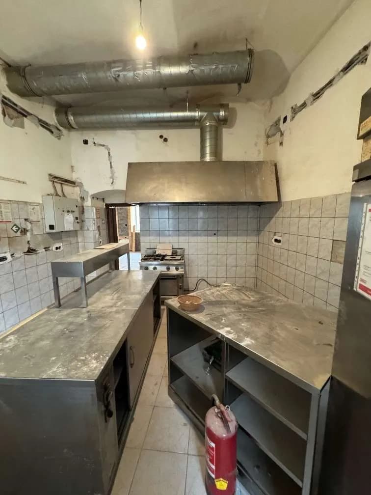 8-Zimmer-Gewerbeimmobilie mieten in Wien – 245 m², € 1.100 – Bild 17 von 48