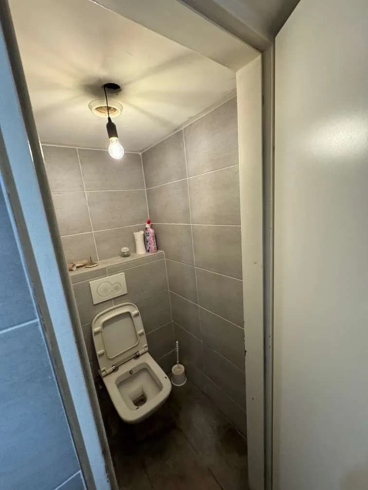 8-Zimmer-Gewerbeimmobilie mieten in Wien – 245 m², € 1.100 – Bild 26 von 48