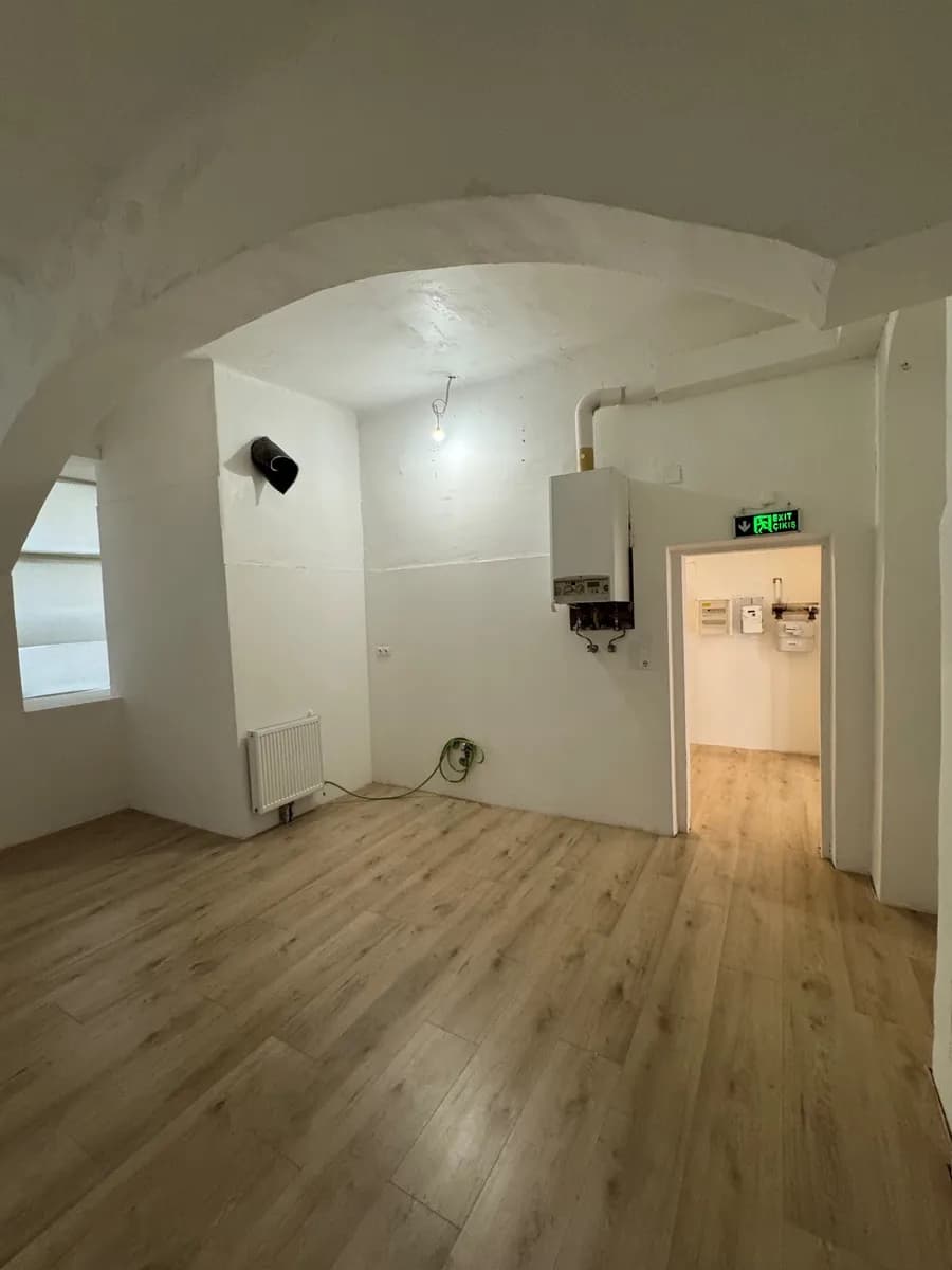 3-Zimmer-Gewerbeimmobilie mieten in Wien – 101 m², € 1.400 – Bild 10 von 19