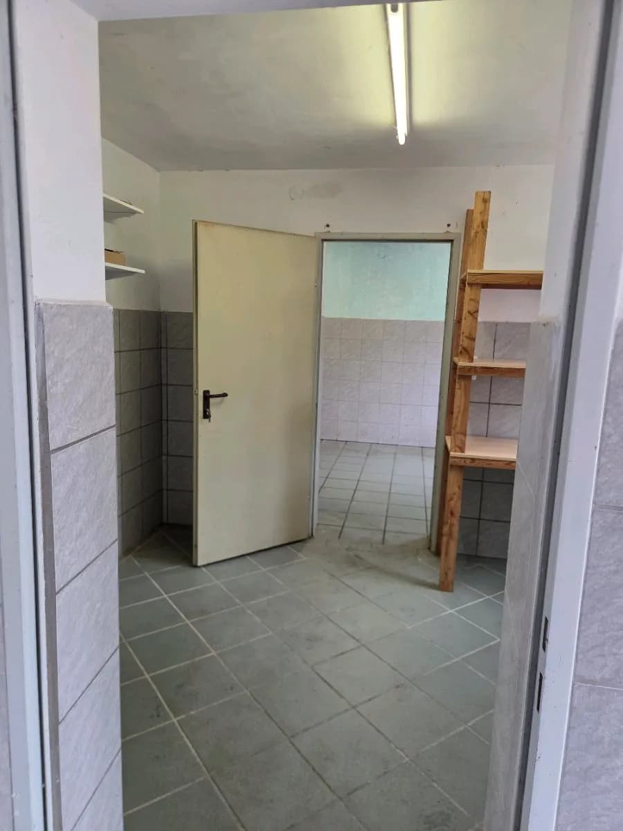 Immobilie mieten in Linz Land – 20 m², € 180 – Bild 2 von 5