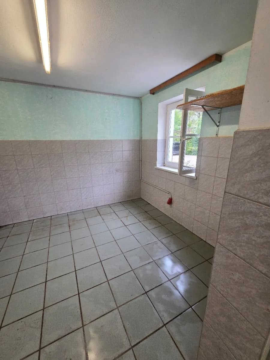 Immobilie mieten in Linz Land – 20 m², € 180 – Bild 5 von 5