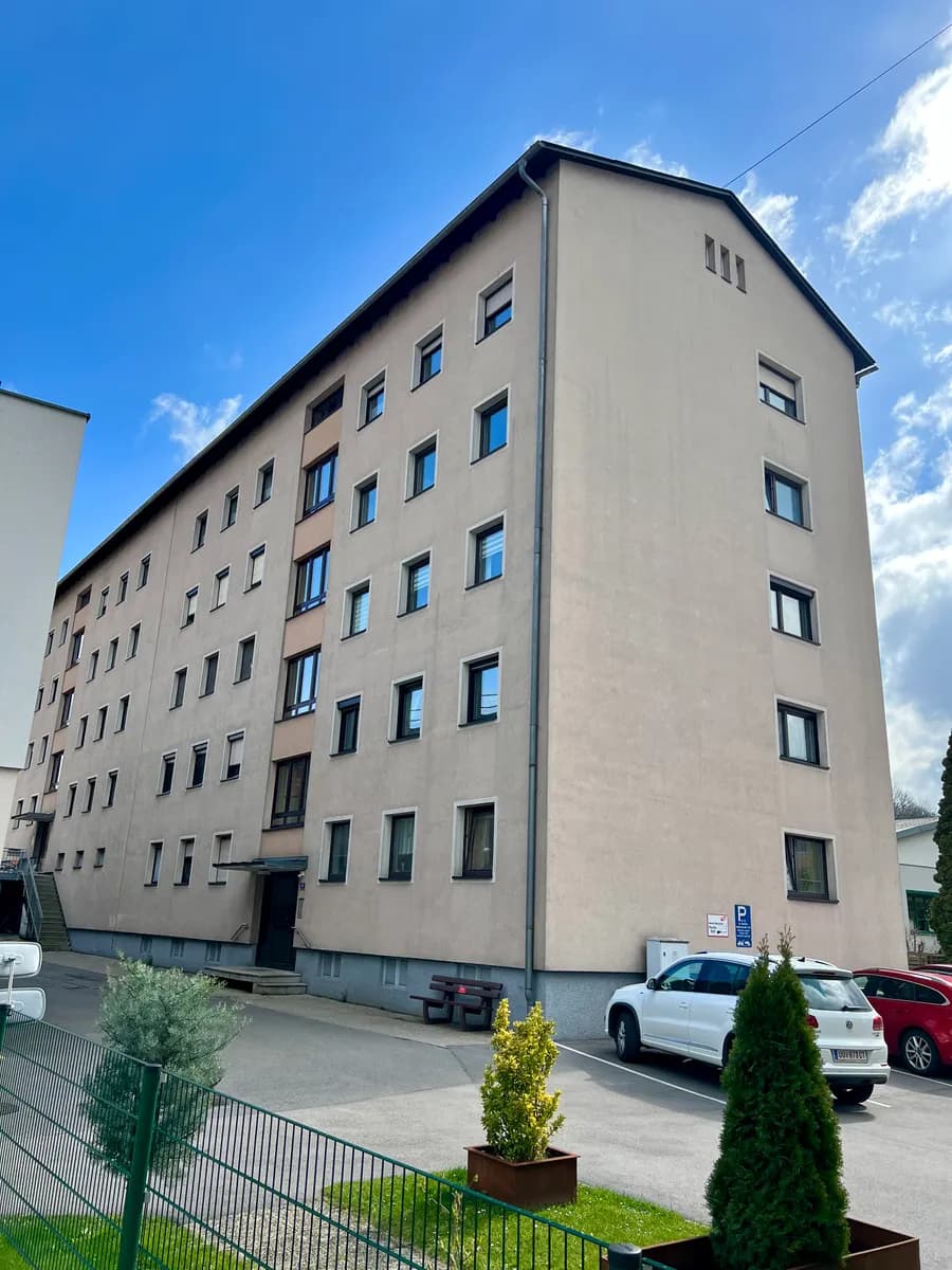 3-Zimmer-Wohnung mieten in Perg – 50 m², € 620 – Bild 1 von 8