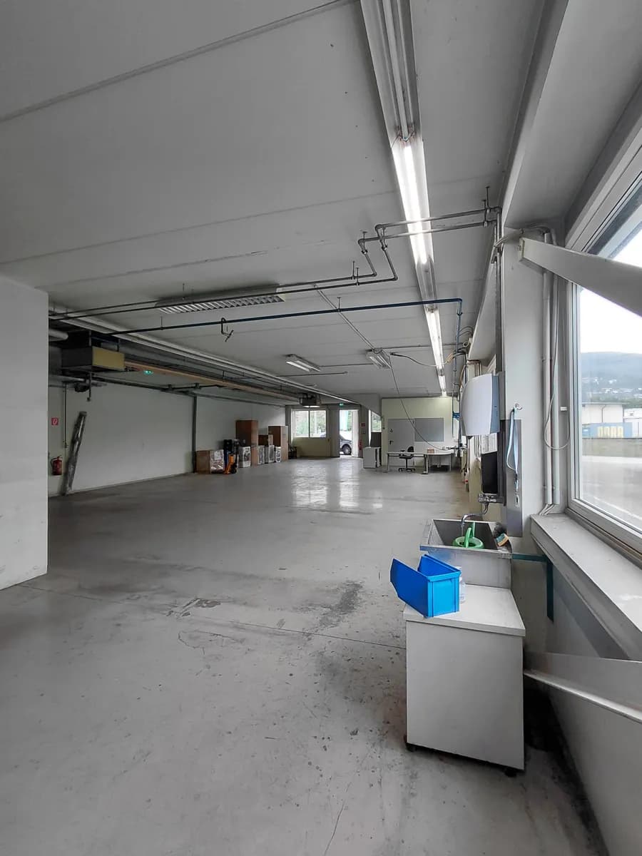 Gewerbeimmobilie mieten in Bruck-Mürzzuschlag – 220 m², € 1.147