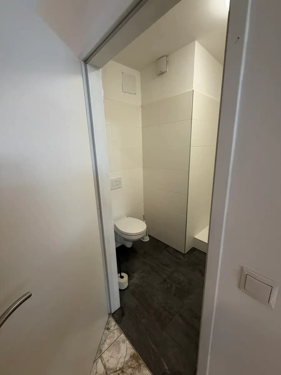 2-Zimmer-Gewerbeimmobilie mieten in Gänserndorf – 190 m², € 2.280 – Bild 3 von 5