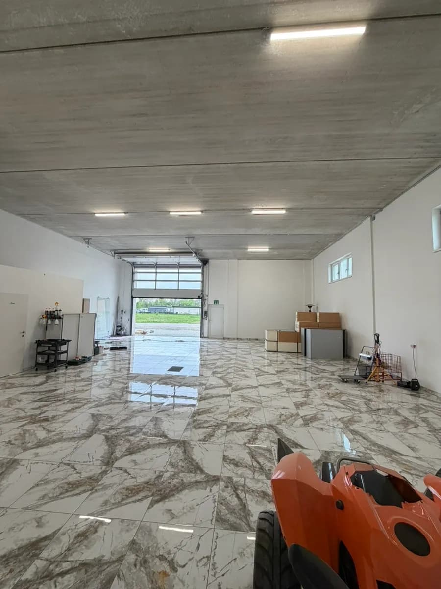 2-Zimmer-Gewerbeimmobilie mieten in Gänserndorf – 190 m², € 2.280 – Bild 5 von 5