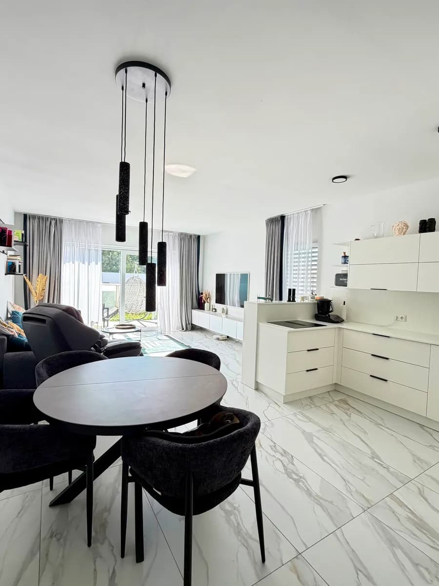 5-Zimmer-Haus mieten in Wels-Land – 103 m², € 1.945 – Bild 1 von 15