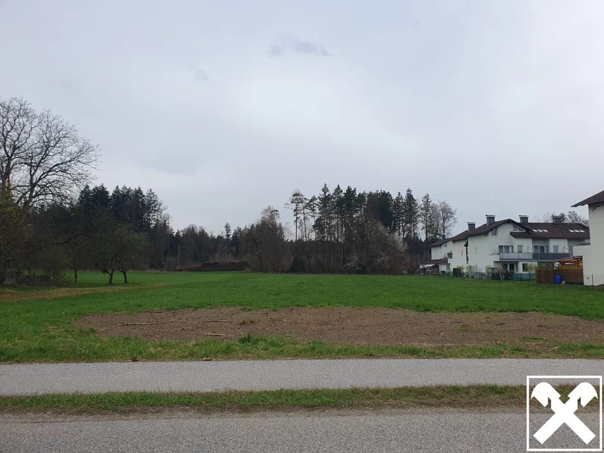 Grundstück kaufen in Braunau am Inn – 5 815 m², € 293.595