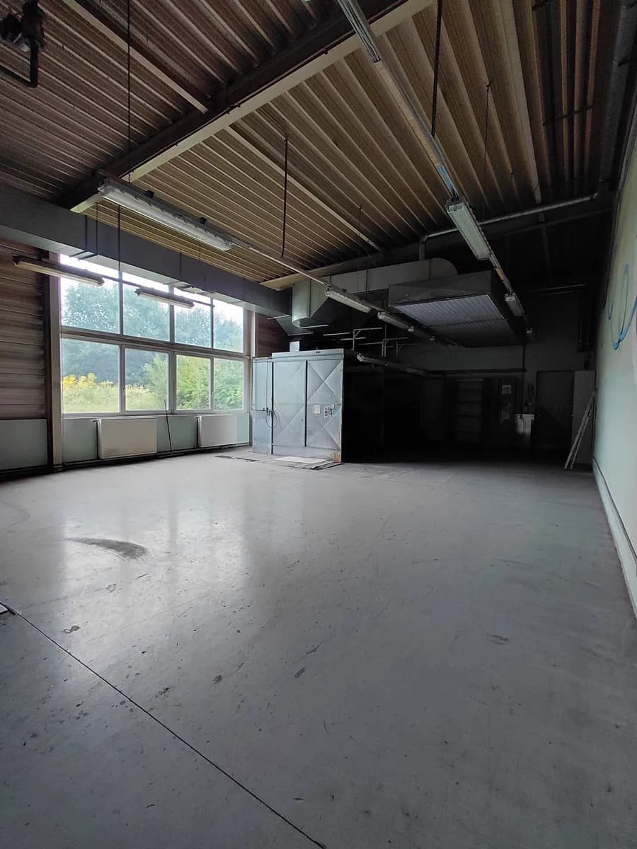 Gewerbeimmobilie mieten in Bruck-Mürzzuschlag – 2 271 m², € 13.350 – Bild 6 von 14