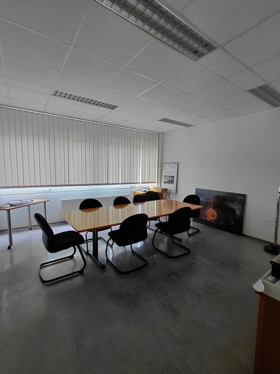 Gewerbeimmobilie mieten in Bruck-Mürzzuschlag – 2 271 m², € 13.350 – Bild 12 von 14