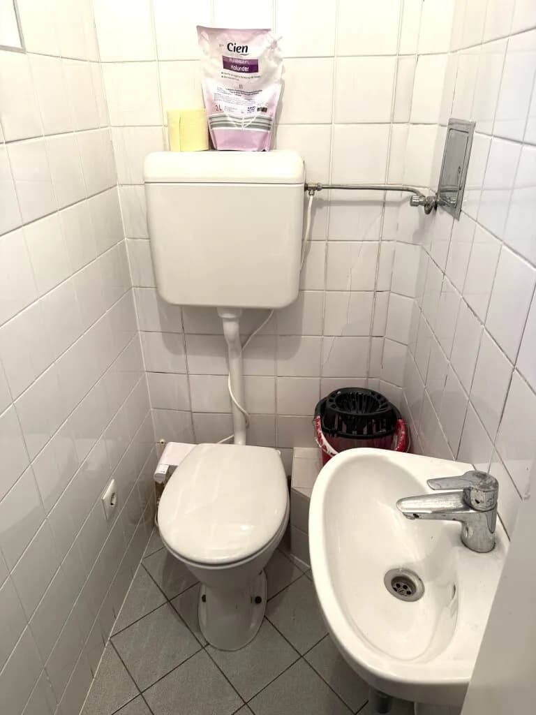 2-Zimmer-Gewerbeimmobilie mieten in Wien – 40 m², € 609 – Bild 3 von 8