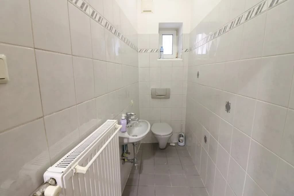 4-Zimmer-Gewerbeimmobilie mieten in Wien – 104 m², € 1.237 – Bild 6 von 8