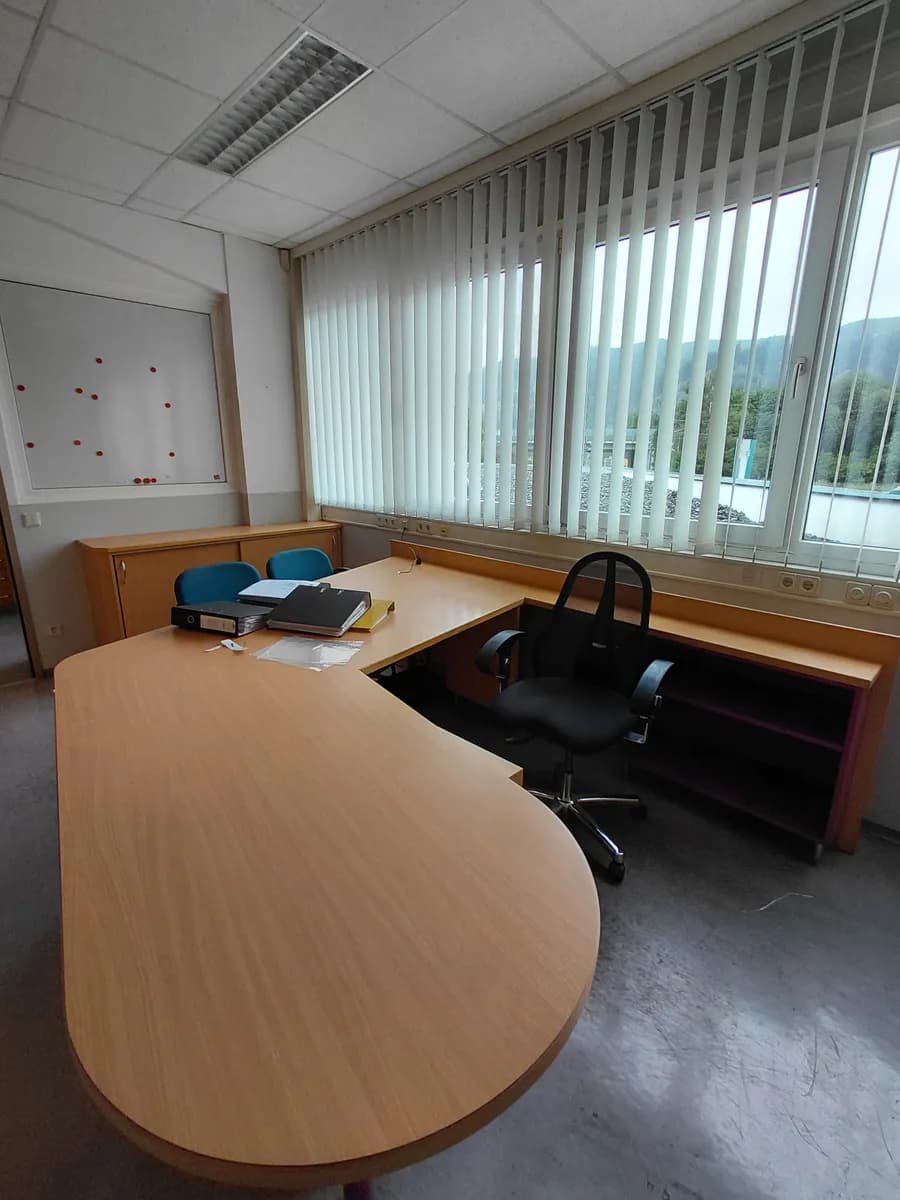 10-Zimmer-Gewerbeimmobilie mieten in Bruck-Mürzzuschlag – 289 m², € 2.486 – Bild 3 von 17
