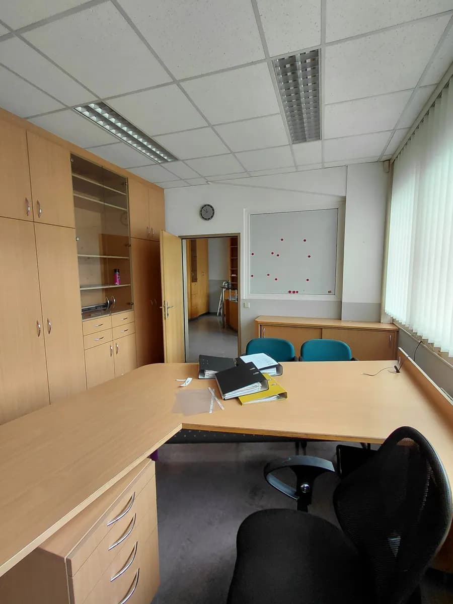 10-Zimmer-Gewerbeimmobilie mieten in Bruck-Mürzzuschlag – 289 m², € 2.486 – Bild 4 von 17