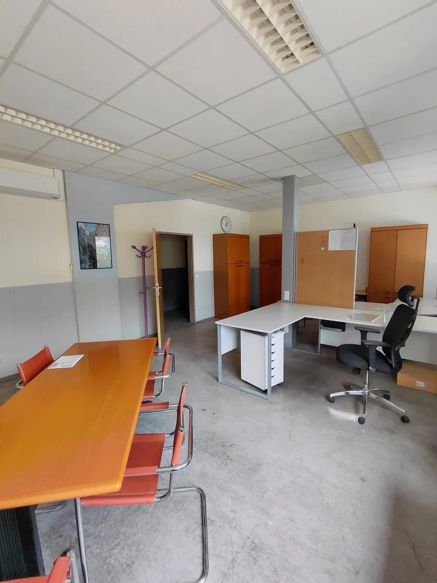10-Zimmer-Gewerbeimmobilie mieten in Bruck-Mürzzuschlag – 289 m², € 2.486 – Bild 8 von 17