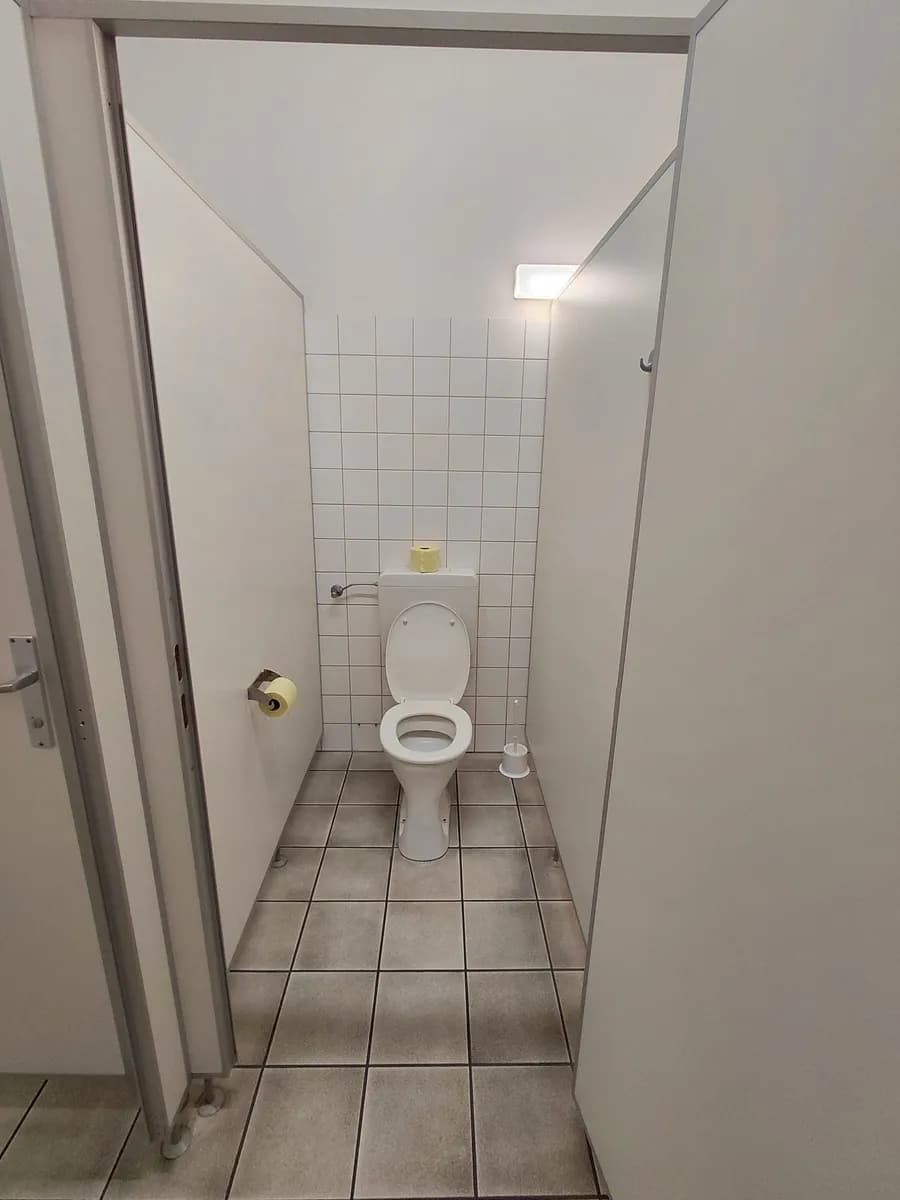 10-Zimmer-Gewerbeimmobilie mieten in Bruck-Mürzzuschlag – 289 m², € 2.486 – Bild 13 von 17