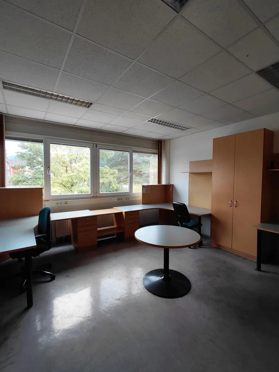 10-Zimmer-Gewerbeimmobilie mieten in Bruck-Mürzzuschlag – 289 m², € 2.486 – Bild 16 von 17