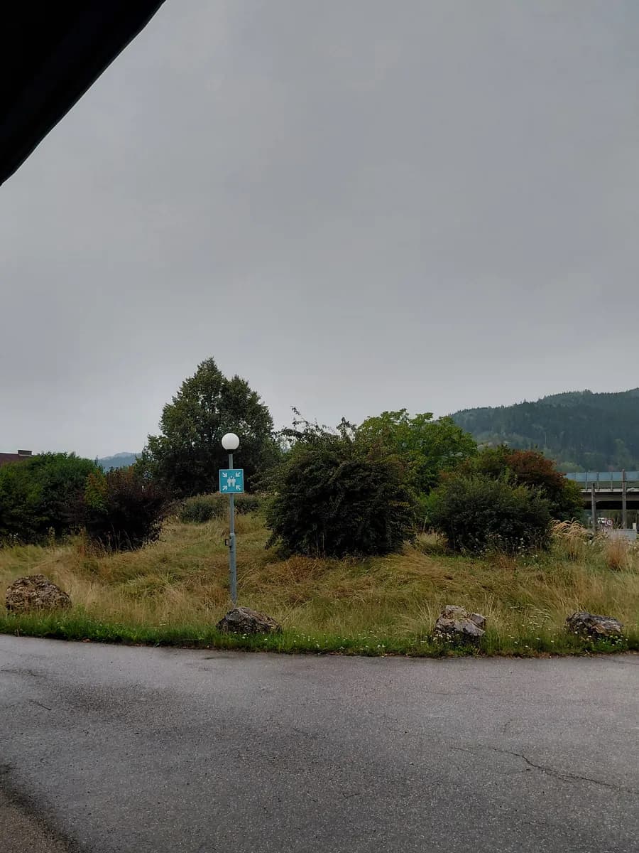 10-Zimmer-Gewerbeimmobilie mieten in Bruck-Mürzzuschlag – 289 m², € 2.486 – Bild 17 von 17