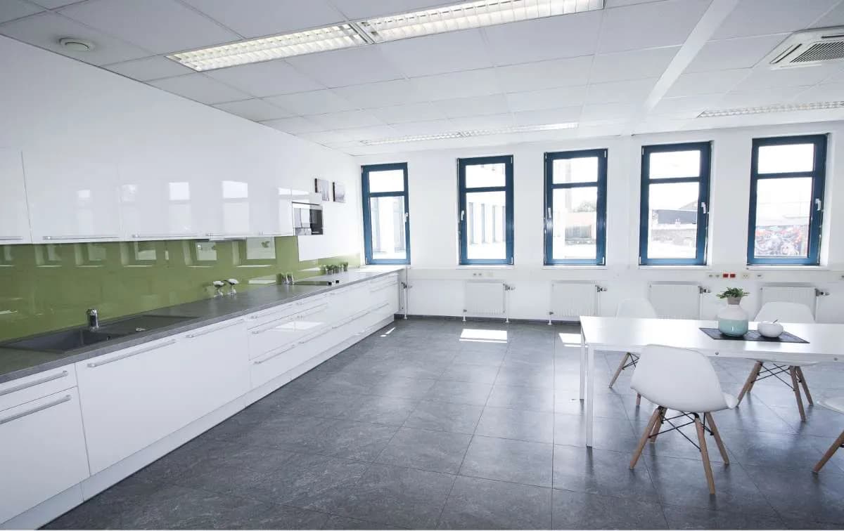 Gewerbeimmobilie mieten in Wien – 318 m², € 12 – Bild 4 von 13