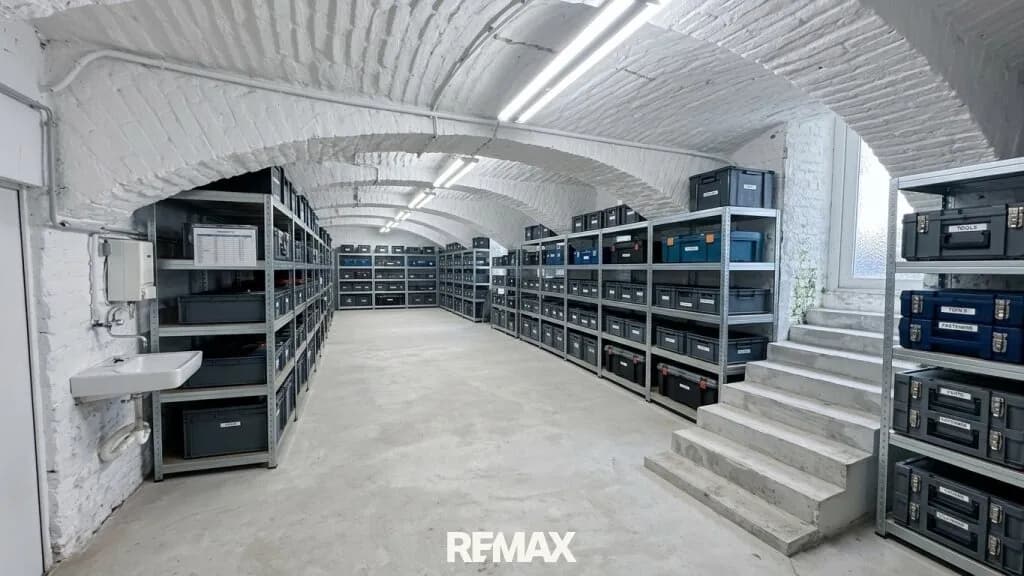 Gewerbeimmobilie kaufen in Wien – 79 m², € 129.000