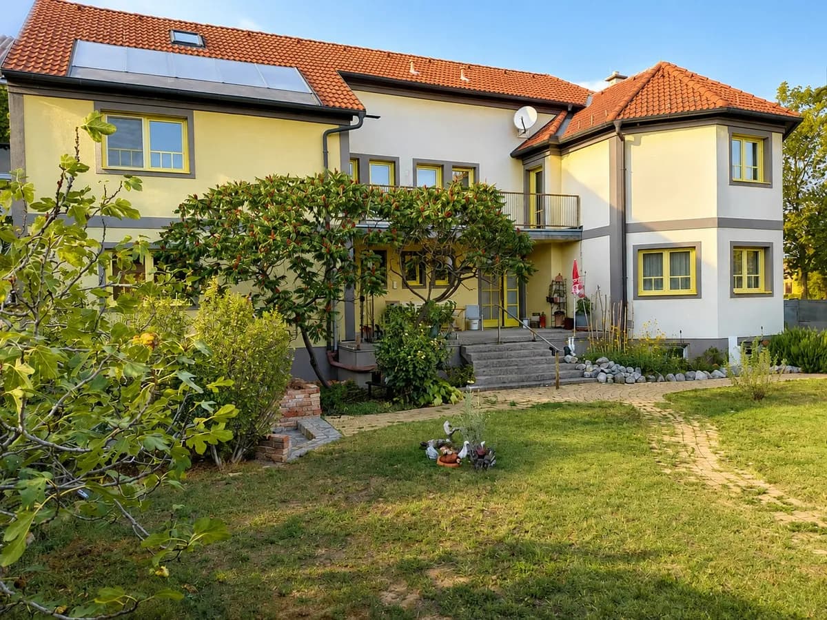 9-Zimmer-Gewerbeimmobilie kaufen in Neusiedl am See – 264 m², € 590.000 – Bild 2 von 37