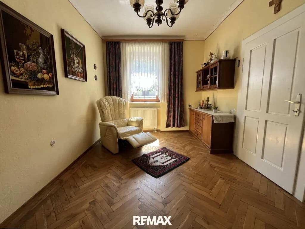 7-Zimmer-Haus kaufen in Horn – 168 m², € 218.000 – Bild 2 von 16