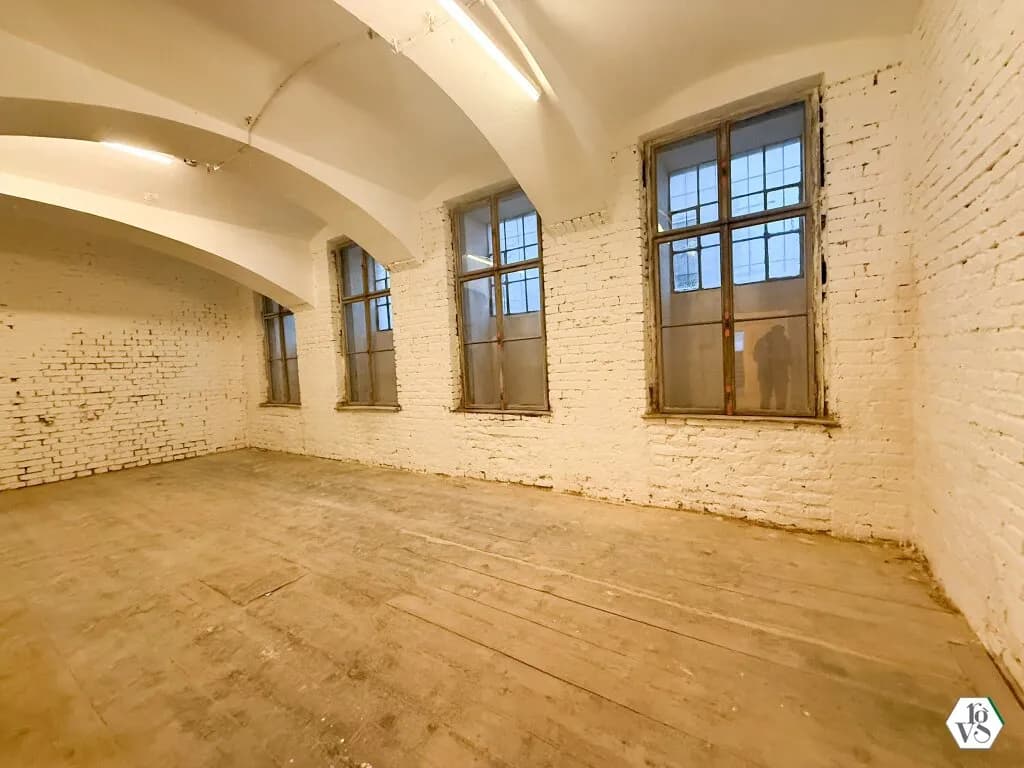 4-Zimmer-Gewerbeimmobilie mieten in Wien – 112 m², € 832 – Bild 2 von 13
