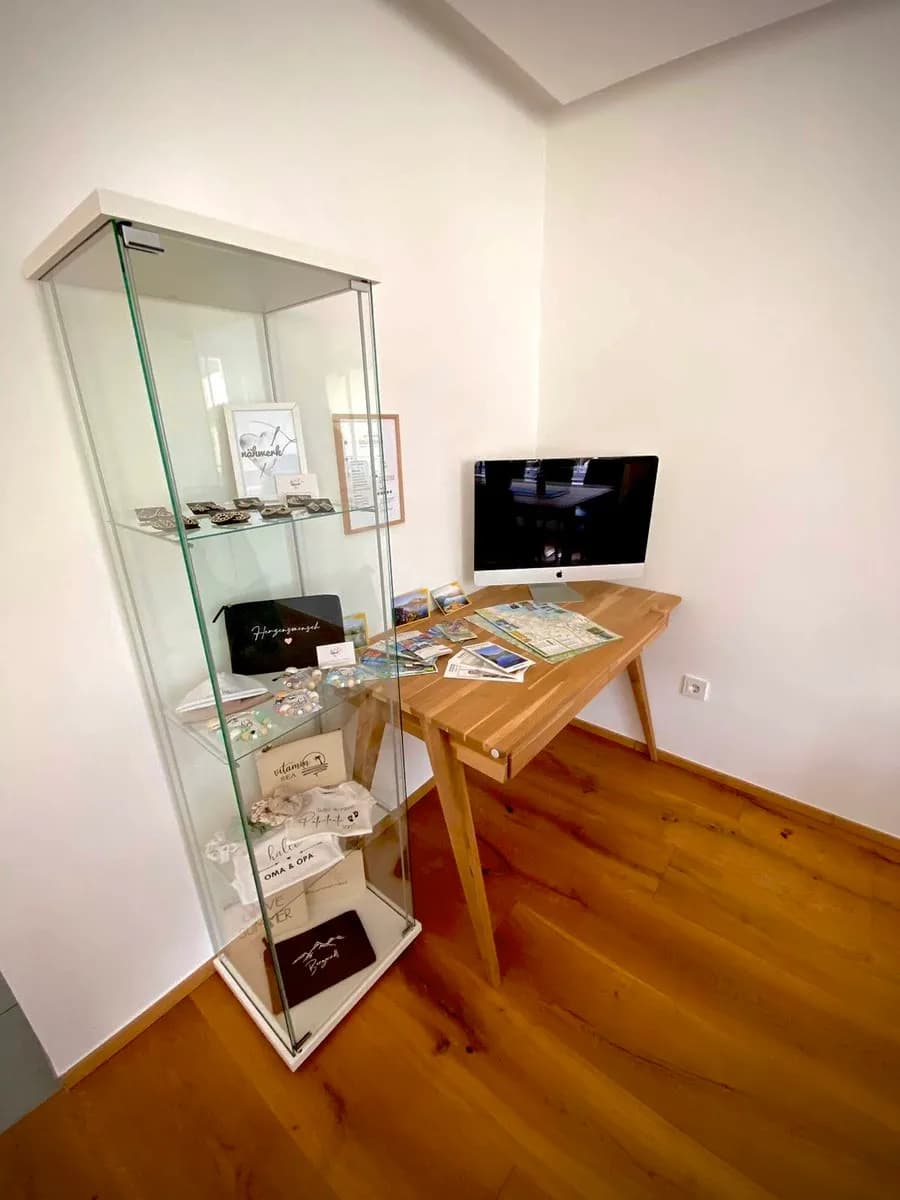 3-Zimmer-Wohnung mieten in Vöcklabruck – 98 m², € 2.500 – Bild 21 von 24