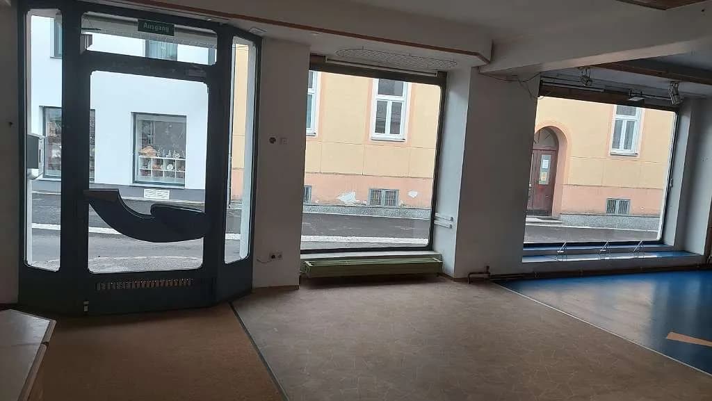 Gewerbeimmobilie mieten in Bruck-Mürzzuschlag – 305 m², € 9 – Bild 12 von 13